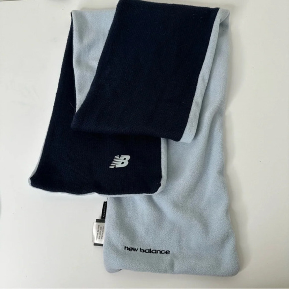 New balance  winter Scarf